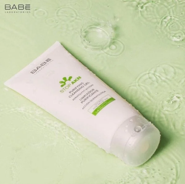 Sữa Rửa Mặt Laboratorios Babé Dịu Êm Cho Da Dầu, Mụn 200ml