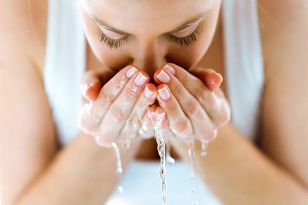 Quy Trình Skincare Tối Giản Cho Làn Da Mụn Ẩn Và Mụn Viêm